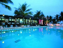 Tourisme en danger, entre menaces terroristes et Ebola Tourisme en danger, entre menaces terroristes et Ebola