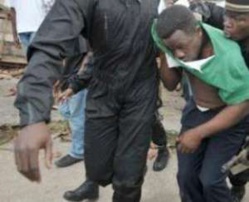 SAINT-LOUIS - PIKINE : Un pickpocket échappe à un lynchage. SAINT-LOUIS - PIKINE : Un pickpocket échappe à un lynchage.