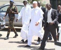 Exclusivité: Karim refuse de comparaître et décide de boycotter la CREI Exclusivité: Karim refuse de comparaître et décide de boycotter la CREI