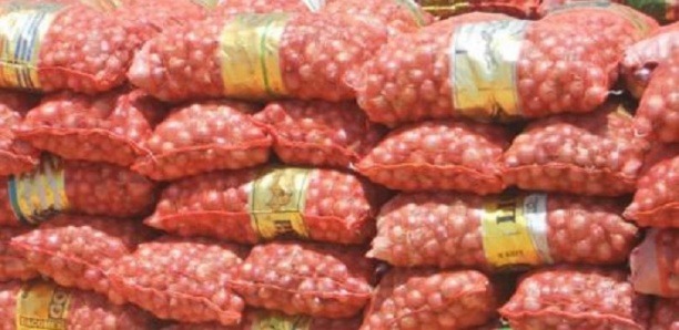 Abdou Karim Fofana annonce l’arrivée de 14 000 tonnes d'oignons, entre le 11 et le 25 août Abdou Karim Fofana annonce l’arrivée de 14 000 tonnes d'oignons, entre le 11 et le 25 août
