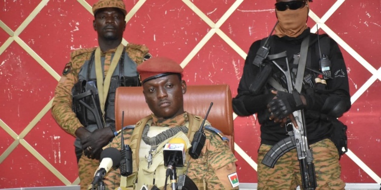 Burkina : la junte échappe à une "tentative de coup d'Etat"