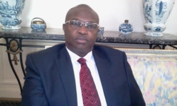 Me Alioune Badara Cissé: « Macky Sall et Abdoulaye Wade se vouent un respect mutuel » Me Alioune Badara Cissé: « Macky Sall et Abdoulaye Wade se vouent un respect mutuel »