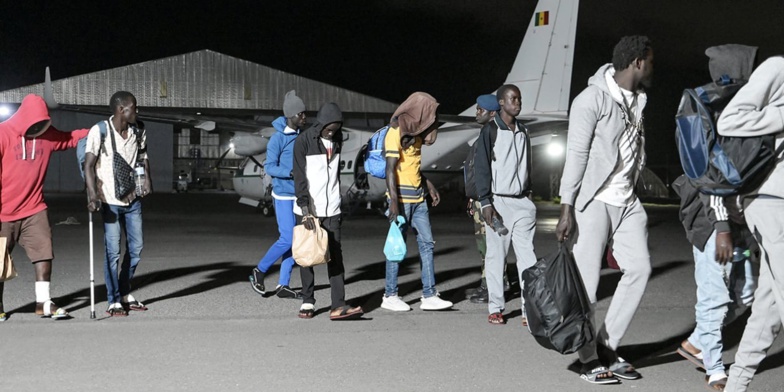 Dakar annonce une campagne de rapatriement de migrants sénégalais en Espagne Dakar annonce une campagne de rapatriement de migrants sénégalais en Espagne