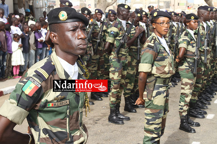 DIRECT - 4 Avril 2015: la revue des troupes sur la Place Faidherbe (Photos)