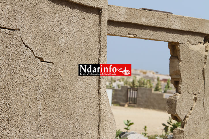SAINT-LOUIS : les cimetières de Thième et Thiaka Ndiaye vandalisés sans vergogne. Regardez ! SAINT-LOUIS : les cimetières de Thième et Thiaka Ndiaye vandalisés sans vergogne. Regardez !