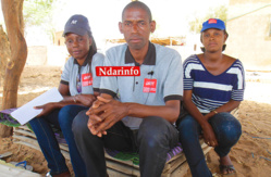 Des agents du GRET dans la concession d'Ousmane Mody BA