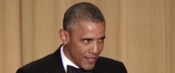Barack Obama se moque de Hillary Clinton, Dick Cheney et de ceux qui pensent qu'il est musulman