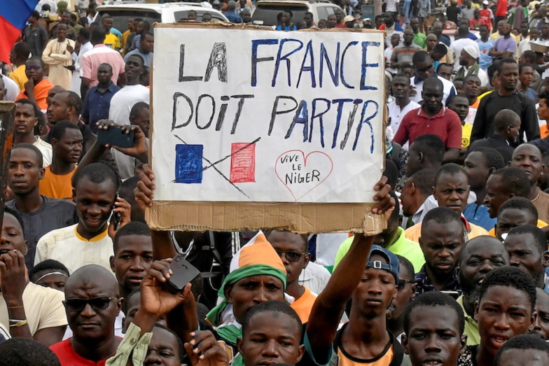 La France va fermer son ambassade au Niger pour une durée indéterminée