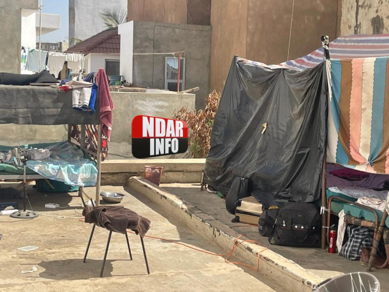 Leur logement saturé : des étudiants saint-Louisiens à Dakar dorment à la belle étoile (photos) Leur logement saturé : des étudiants saint-Louisiens à Dakar dorment à la belle étoile (photos)
