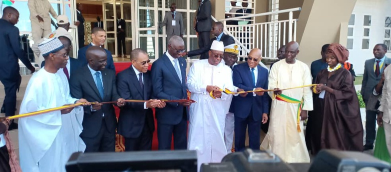 Direct - Saint-Louis : Macky SALL inaugure l'agence Auxiliaire de la Bceao (photos) Direct - Saint-Louis : Macky SALL inaugure l'agence Auxiliaire de la Bceao (photos)