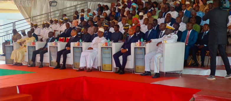 Direct - Saint-Louis : Macky SALL inaugure l'agence Auxiliaire de la Bceao (photos) Direct - Saint-Louis : Macky SALL inaugure l'agence Auxiliaire de la Bceao (photos)