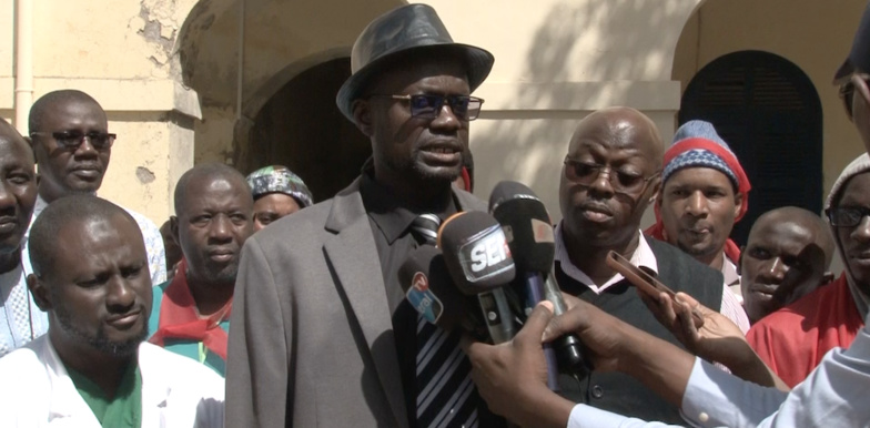 Hôpital de Saint-Louis - Contre la prise de service d’un ACP : le personnel et les usagers font bloc Hôpital de Saint-Louis - Contre la prise de service d’un ACP : le personnel et les usagers font bloc