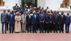 LE COMMUNIQUE DU CONSEIL DES MINISTRES ET LES NOUVELLES NOMINATIONS DU 27 MAI 2015 LE COMMUNIQUE DU CONSEIL DES MINISTRES ET LES NOUVELLES NOMINATIONS DU 27 MAI 2015