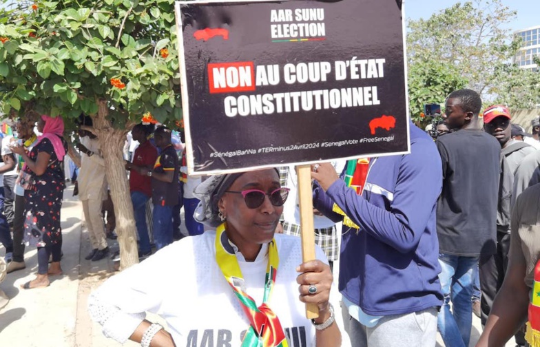 Marche silencieuse : grande mobilisation à Dakar Marche silencieuse : grande mobilisation à Dakar