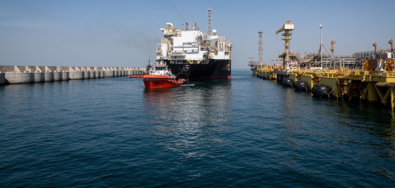 Production du Gaz de Saint-Louis : Suivez l'arrivée du GNLF sur le site de production Production du Gaz de Saint-Louis : Suivez l'arrivée du GNLF sur le site de production