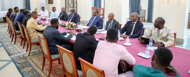 Crise à l'UGB : la Coordination des étudiants reçue au palais Crise à l'UGB : la Coordination des étudiants reçue au palais