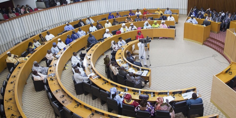 Convocation des députés "en urgence" des députés : la raison connue ... Convocation des députés "en urgence" des députés : la raison connue ...