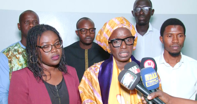 Lutte contre les violences basées sur le Genre : à l'UGB, le ROAJELF et Gestes renforcent la sensibilisation Lutte contre les violences basées sur le Genre : à l'UGB, le ROAJELF et Gestes renforcent la sensibilisation