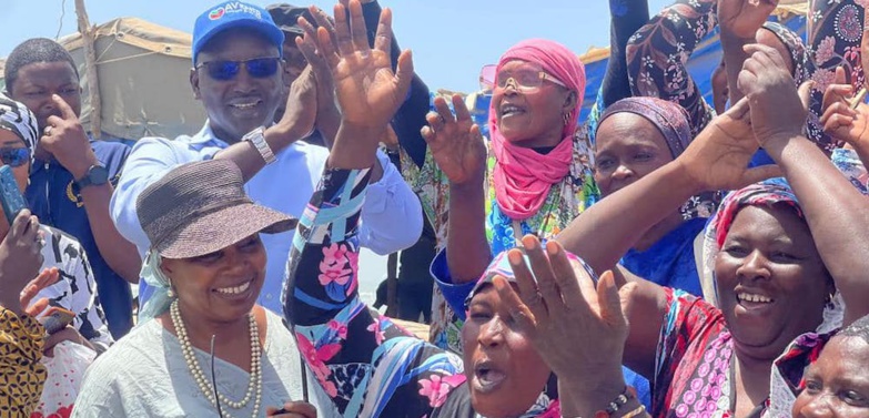 Saint-Louis : Cheikh Tidiane DIÈYE invite les jeunes à retirer leurs cartes d’électeur Saint-Louis : Cheikh Tidiane DIÈYE invite les jeunes à retirer leurs cartes d’électeur