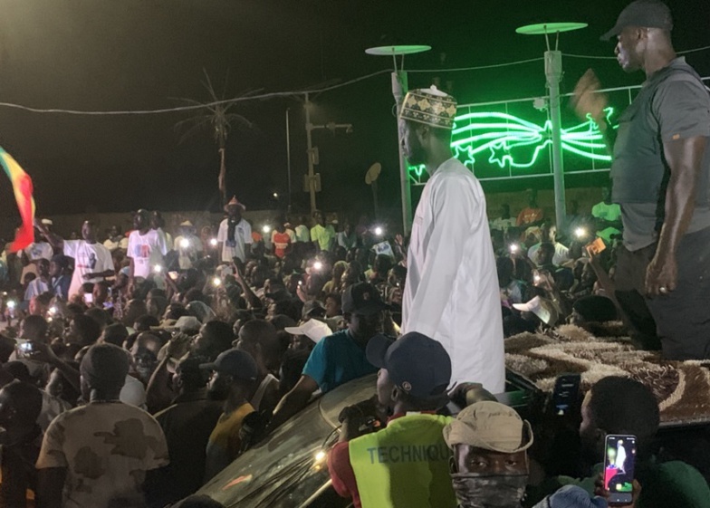 Fatick intronise Bassirou Diomaye Faye et renie Macky Sall Fatick intronise Bassirou Diomaye Faye et renie Macky Sall