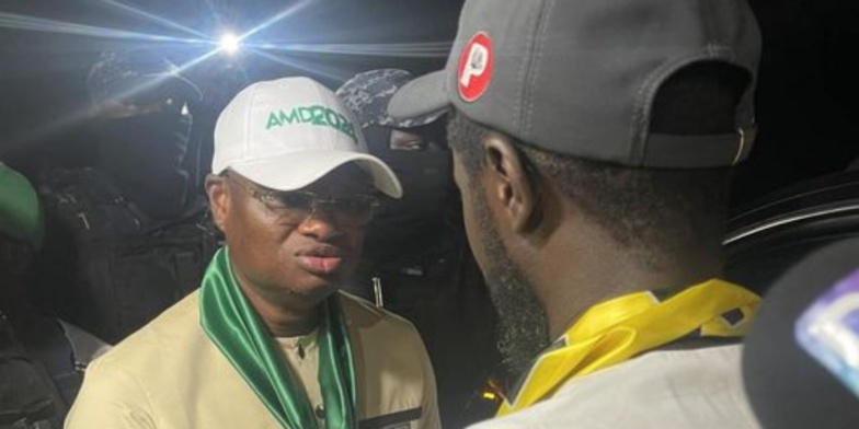 Aliou Mamadou Dia (Pur) félicite Bassirou Diomaye Faye Aliou Mamadou Dia (Pur) félicite Bassirou Diomaye Faye