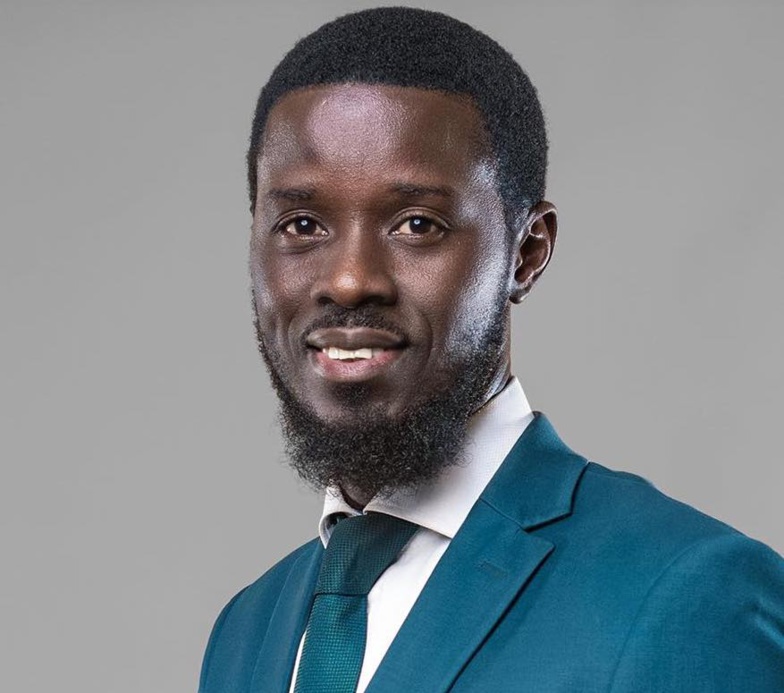 Bassirou Diomaye Faye, le 4e président le plus jeune d'Afrique Bassirou Diomaye Faye, le 4e président le plus jeune d'Afrique