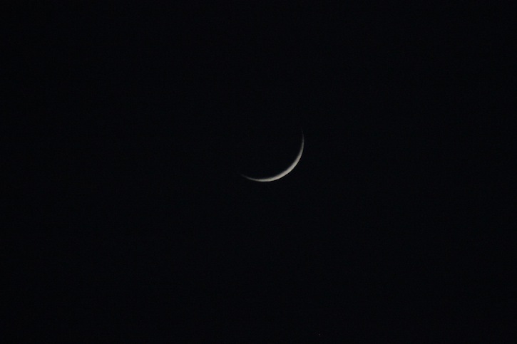 Saint-Louis : le croissant lunaire très visible (images)