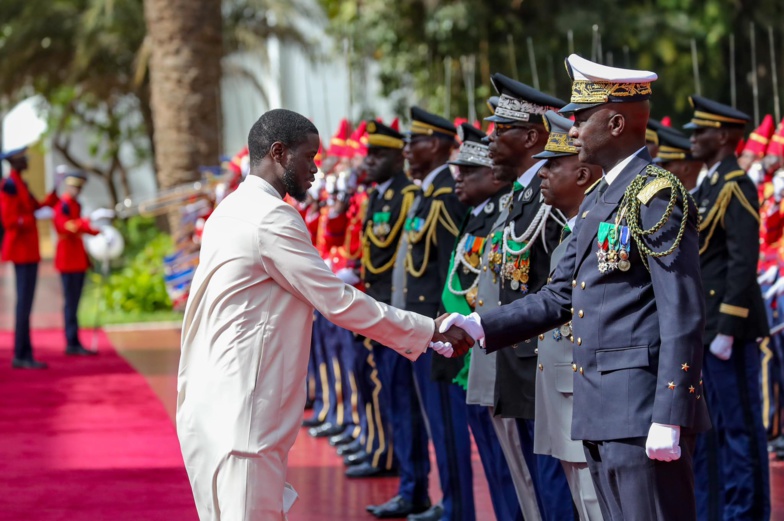 Bassirou Diomaye Faye a présidé la cérémonie de levée des couleurs du 64e anniversaire de l’indépendance