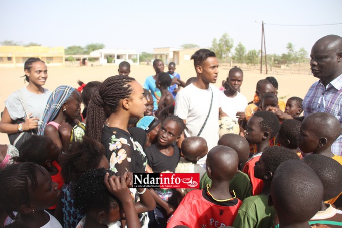 Amine FALL, Marème FALL et Yaye KANE à l'école de Mbenguene Boye