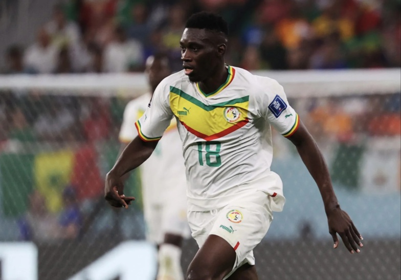 Ismaila SARR offre 4 millions FCFA à la Linguère de Saint-Louis Ismaila SARR offre 4 millions FCFA à la Linguère de Saint-Louis