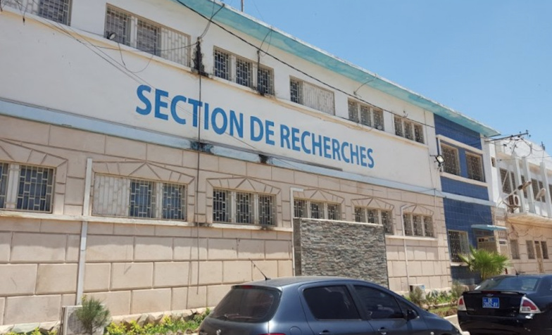 Convoqué, le DirPub de la " Tribune " est dans les locaux de la section de recherches