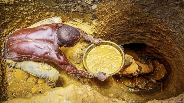 Trente milliards de dollars d’or de contrebande exportés d’Afrique en 2022 Trente milliards de dollars d’or de contrebande exportés d’Afrique en 2022