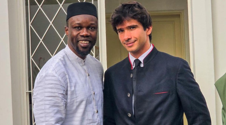 Ousmane Sonko rend hommage à Juan Branco : " ​Il s’est donné corps et âme pour le projet "