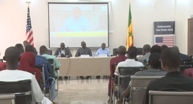 Service à la communauté : l’UGB va accompagner l’enseignement de l’informatique dans le secondaire Service à la communauté : l’UGB va accompagner l’enseignement de l’informatique dans le secondaire