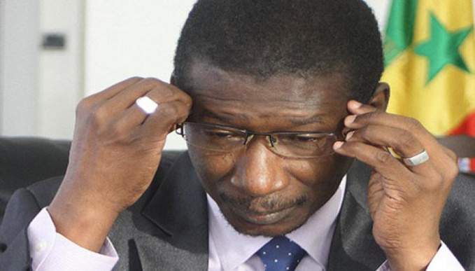 Ucad : Mary Teuw Niane humilié. Ucad : Mary Teuw Niane humilié.