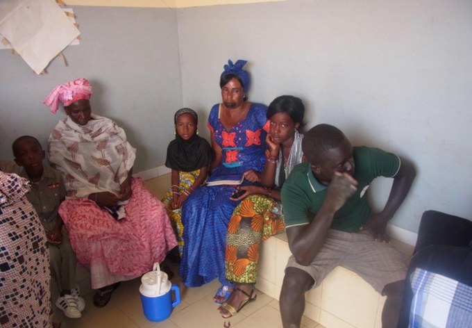 PARTENARIAT SENHUILE – ASSOCIATION WALO JOGNA : lancement d’une caravane dentaire dans quatre villages de RONKH et de GNITH.