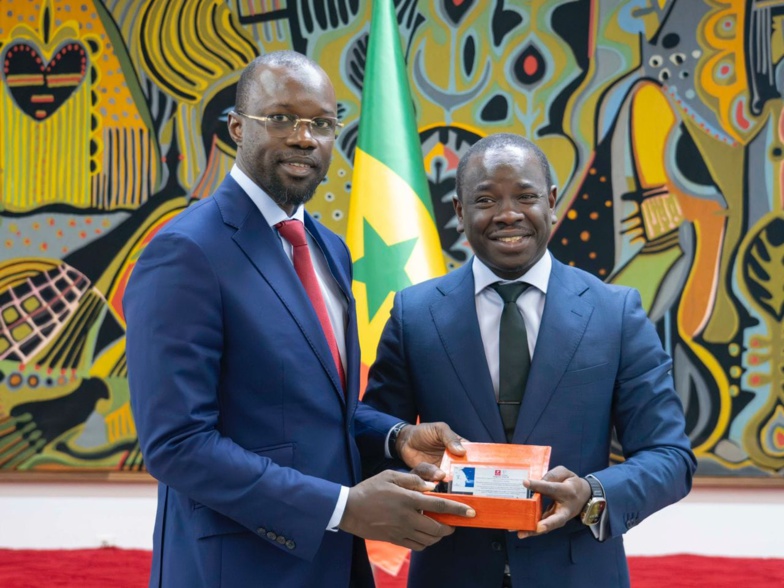 Premières gouttes de Pétrole : " Un petit pas sur le long chemin qui nous reste à parcourir ", dixit Ousmane Sonko Premières gouttes de Pétrole : " Un petit pas sur le long chemin qui nous reste à parcourir ", dixit Ousmane Sonko