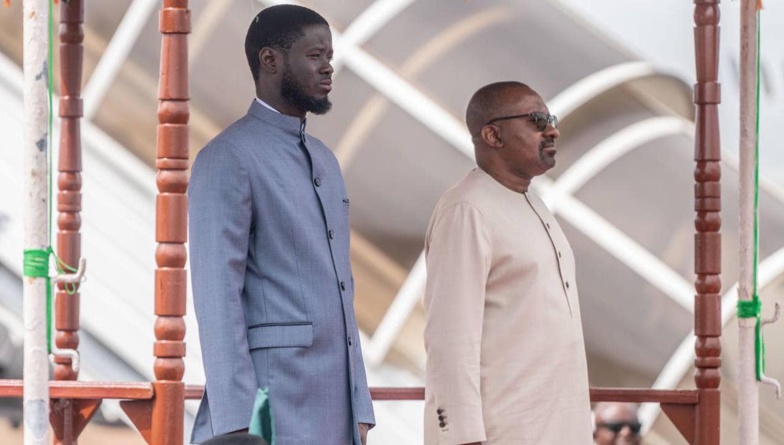 A Freetown, les présidents Faye et Bio ont parlé du renforcement de la coopération bilatérale A Freetown, les présidents Faye et Bio ont parlé du renforcement de la coopération bilatérale