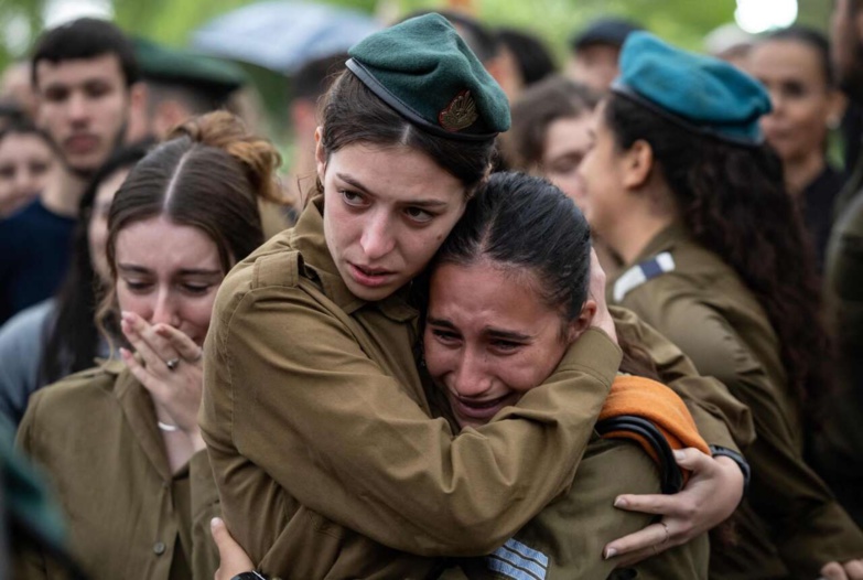 L'armée israélienne annonce la mort de huit soldats dans le sud de la bande de Gaza L'armée israélienne annonce la mort de huit soldats dans le sud de la bande de Gaza