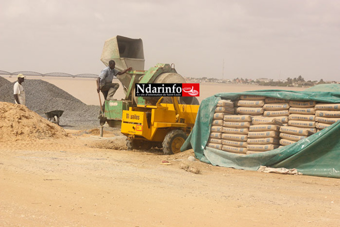 (PHOTOS) ENTRÉE DE L’HYDROBASE : construction d’une nouvelle plateforme destinée aux camions frigorifiques. (PHOTOS) ENTRÉE DE L’HYDROBASE : construction d’une nouvelle plateforme destinée aux camions frigorifiques.