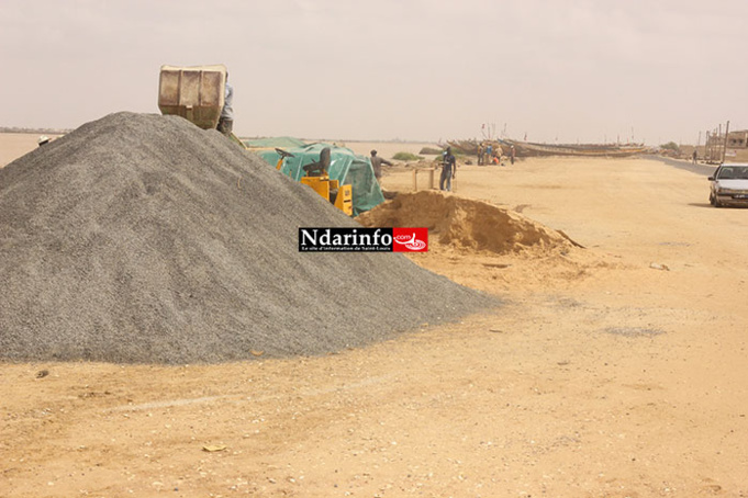 (PHOTOS) ENTRÉE DE L’HYDROBASE : construction d’une nouvelle plateforme destinée aux camions frigorifiques. (PHOTOS) ENTRÉE DE L’HYDROBASE : construction d’une nouvelle plateforme destinée aux camions frigorifiques.