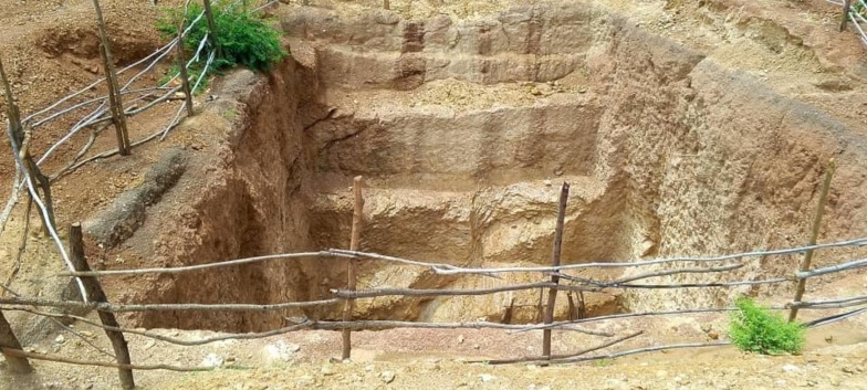 Exploitation irrégulière d'or : à Kédougou, un important site clandestin démantelé par l'Armée Exploitation irrégulière d'or : à Kédougou, un important site clandestin démantelé par l'Armée