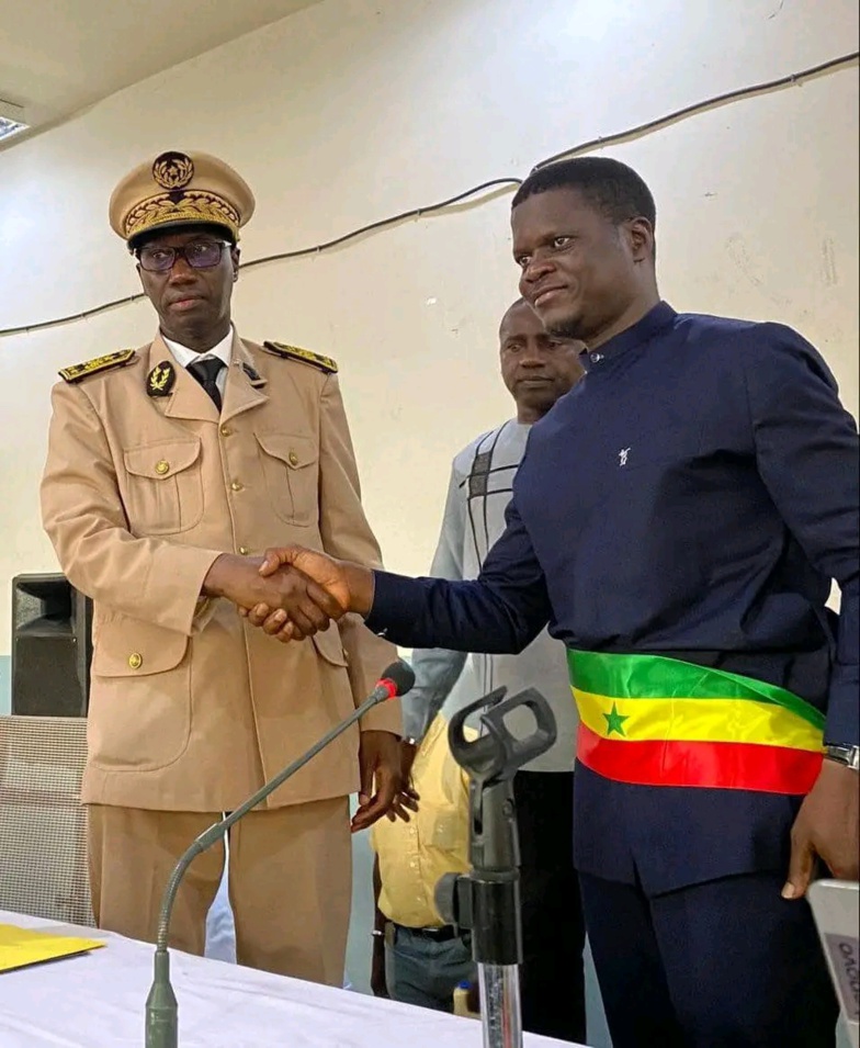 Mairie de Ziguinchor : Djibril Sonko succède à Ousmane SOnko