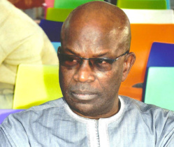 Liberté de presse, OUI ! Publication de secret défense, NON ! Par Colonel Moumar GUEYE Liberté de presse, OUI ! Publication de secret défense, NON ! Par Colonel Moumar GUEYE