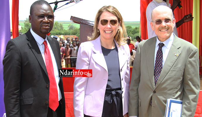 Pape Modou NDIAYE (Dg MCA), Dyna HYDE (Dg MCC), et James P. ZUMWALT, l'Ambassadeur des Usa au Sénégal.