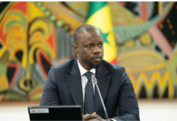 Ce que je pense de la question du voile dans les écoles catholiques au Sénégal. (par Mouhamed GUEYE) Ce que je pense de la question du voile dans les écoles catholiques au Sénégal. (par Mouhamed GUEYE)