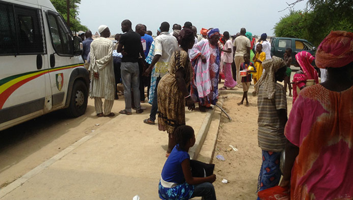 STAGNATION DES EAUX PLUVIALES : La fronde de Medina Marmiyal, en images. STAGNATION DES EAUX PLUVIALES : La fronde de Medina Marmiyal, en images.