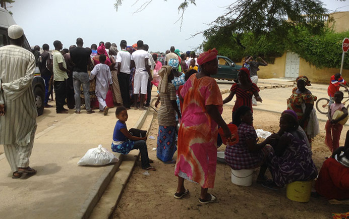 STAGNATION DES EAUX PLUVIALES : La fronde de Medina Marmiyal, en images. STAGNATION DES EAUX PLUVIALES : La fronde de Medina Marmiyal, en images.