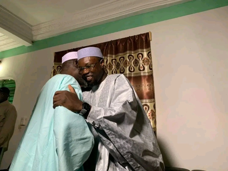 Matam : Le Premier ministre Ousmane Sonko reçu par le guide religieux Thierno Samassa  Matam : Le Premier ministre Ousmane Sonko reçu par le guide religieux Thierno Samassa