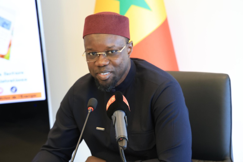 Port du voile : « Elles appliqueront ce que le Sénégal aura décidé… », Ousmane Sonko prévient les écoles « dites étrangères » Port du voile : « Elles appliqueront ce que le Sénégal aura décidé… », Ousmane Sonko prévient les écoles « dites étrangères »